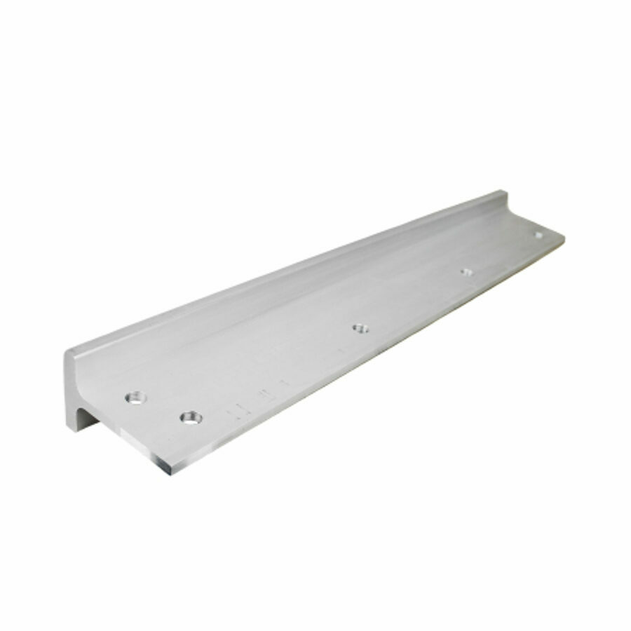 MUD FLAP BRACKET, REMOVABLE