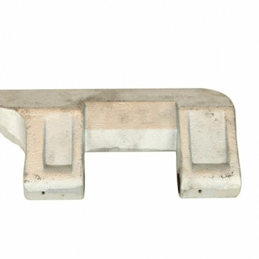 CASTING, HINGE DRIVER SIDE, OVERSLUNG, GROUND CONTROL, SHEET & POST, SMOOTH SIDE