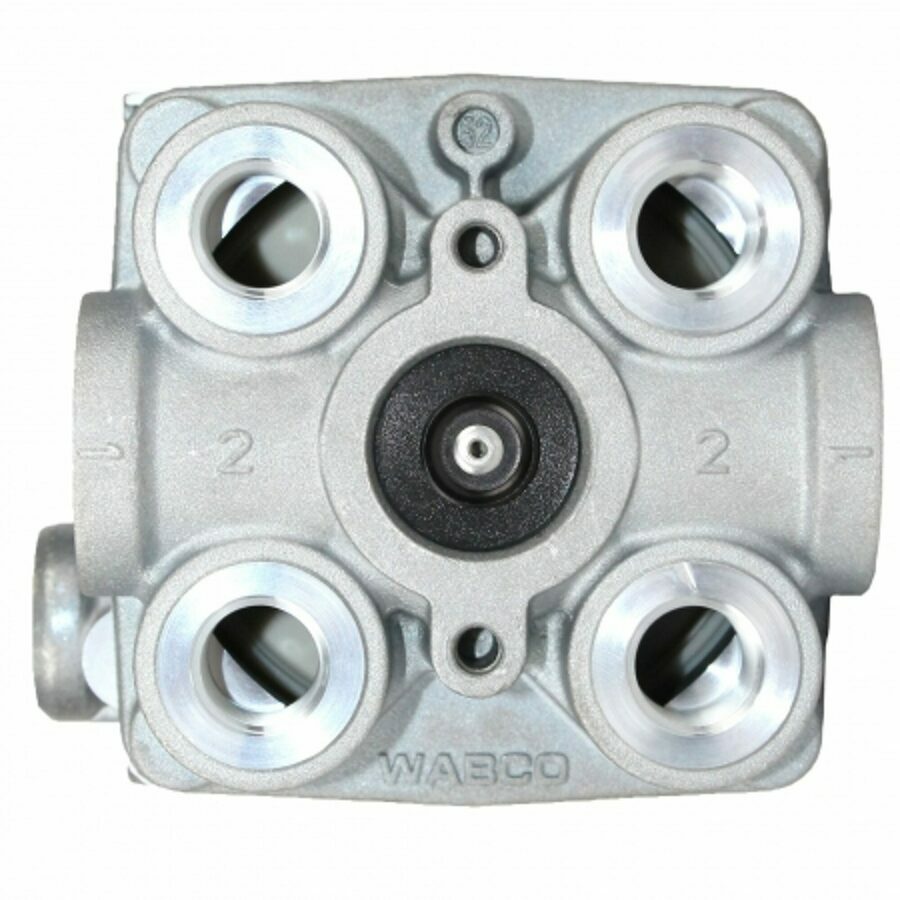 ABS 4S3M RELAY VALVE