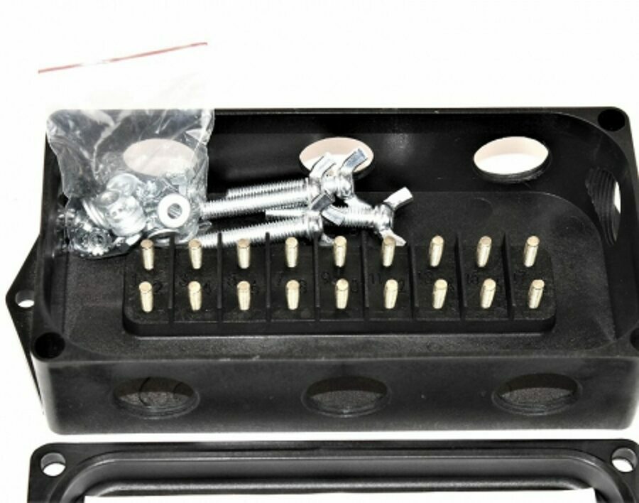 JUNCTION BOX, 18 STUD, PLASTIC 7 HOLE, DIAMETER 3/4 NPT