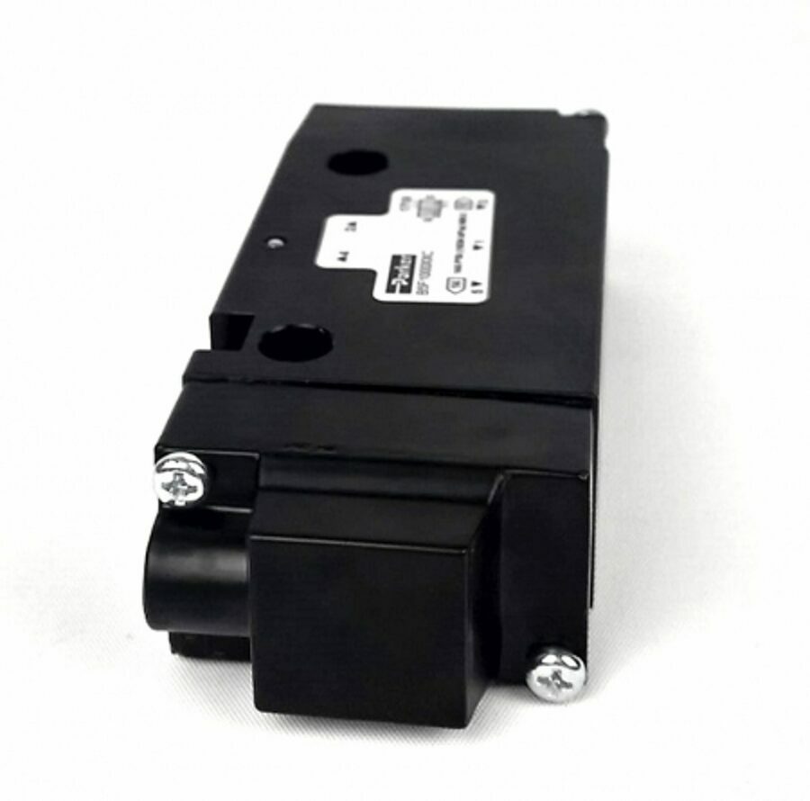 VALVE, AIR CONT EXTERNAL PILOT PARKER